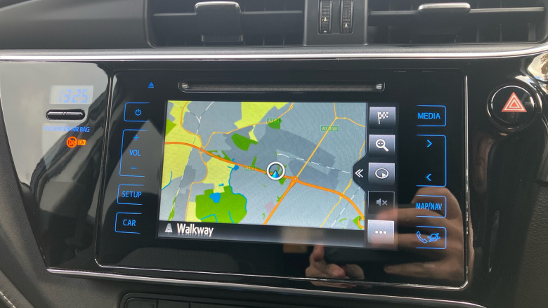 Toyota Auris 1.8 Hybrid Design TSS 5dr CVT [Nav] Hybrid Hatchback